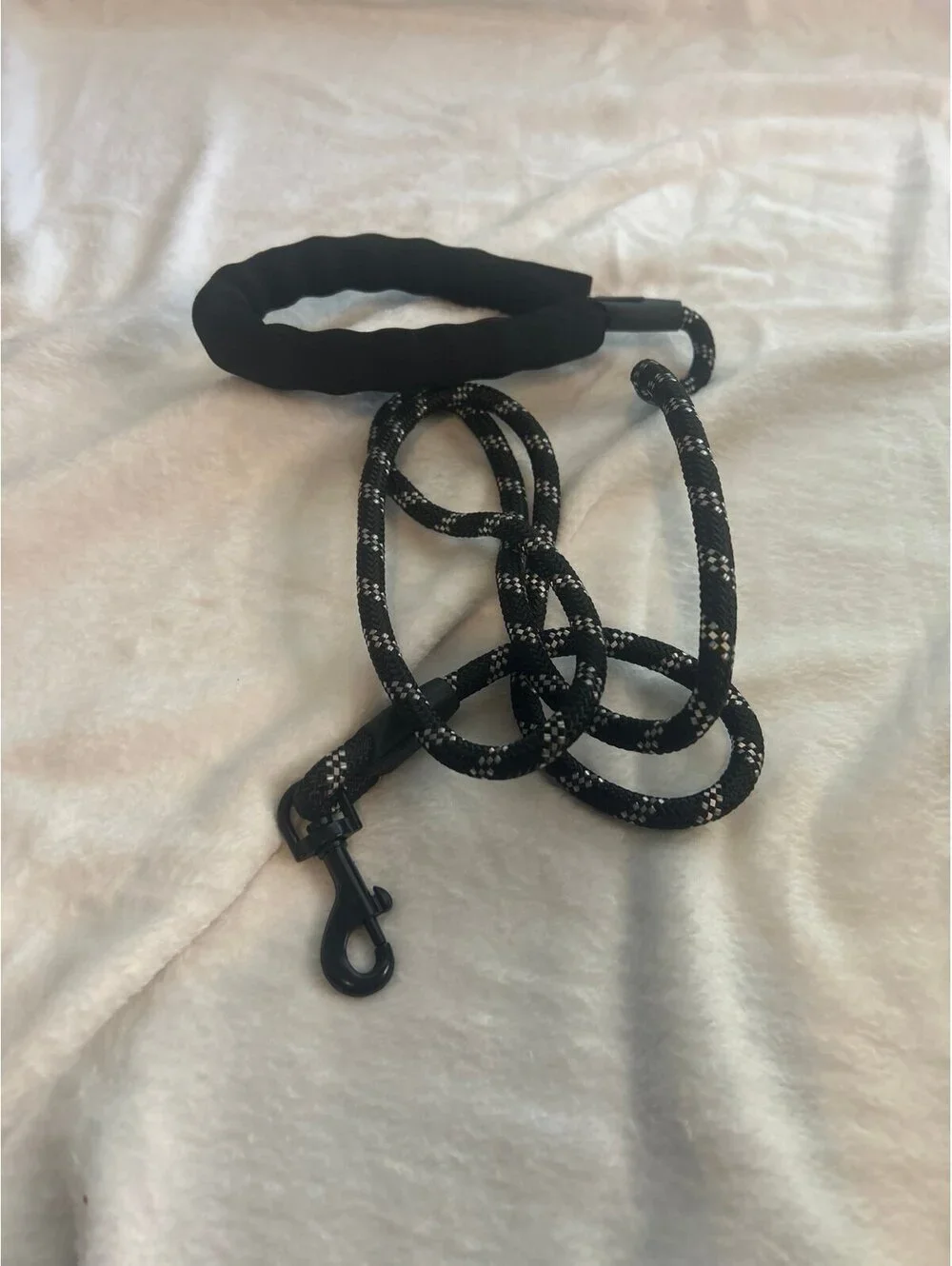 C12 dog cat 5ft corded black  leash very cute extra soft handle